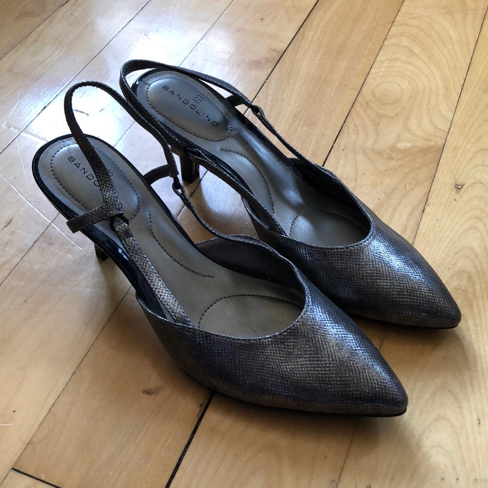 Bandolino sling on silver heels
